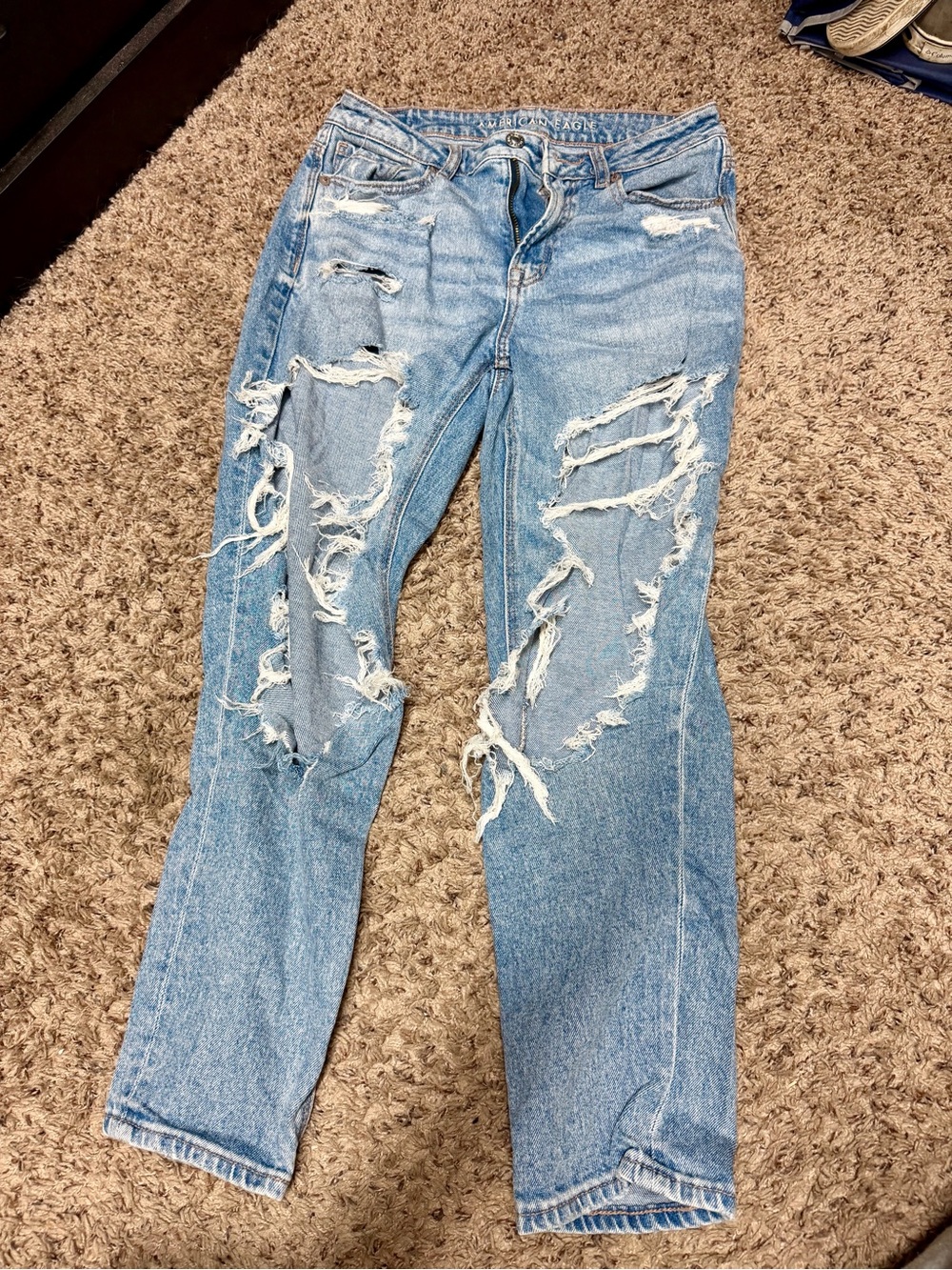American Eagle Ripped Mom Jeans